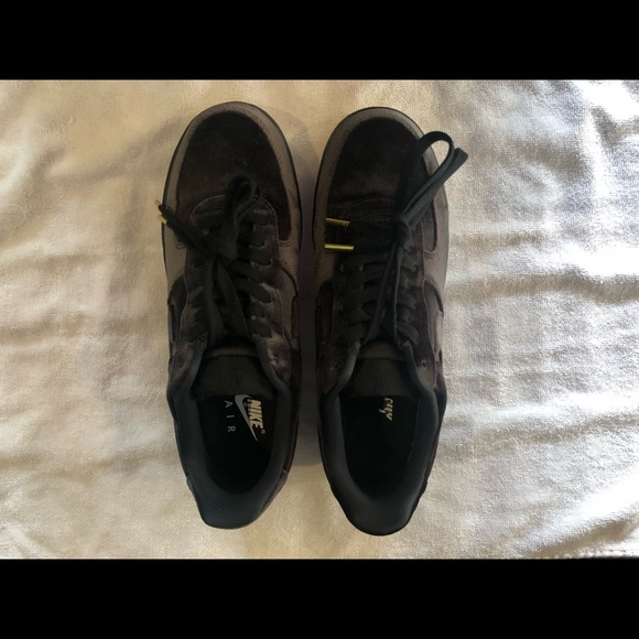 Nike Air Force 1 Low Rose Velvet - Picture 2 of 6